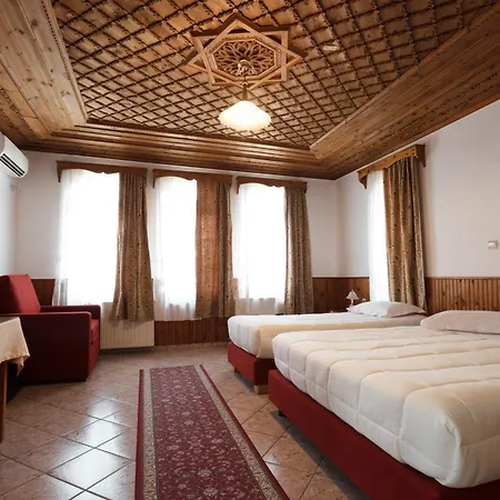 מלון Kalemi Gjirokastër