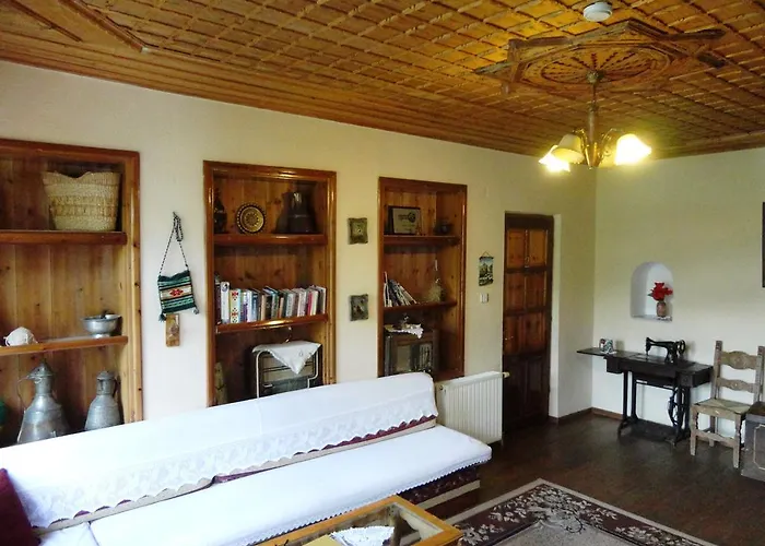 Kalemi Hotel Gjirokastër